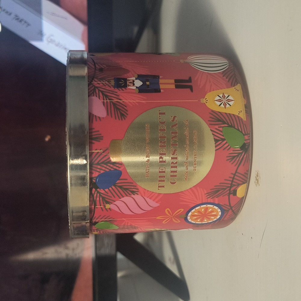 Bath and body works candle